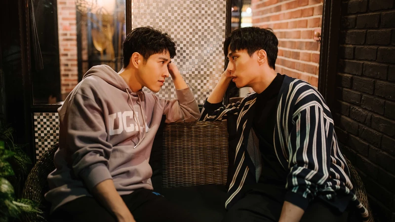 《我的牙想你》吳岳擎（左）、余晉外型登對，CP感十足