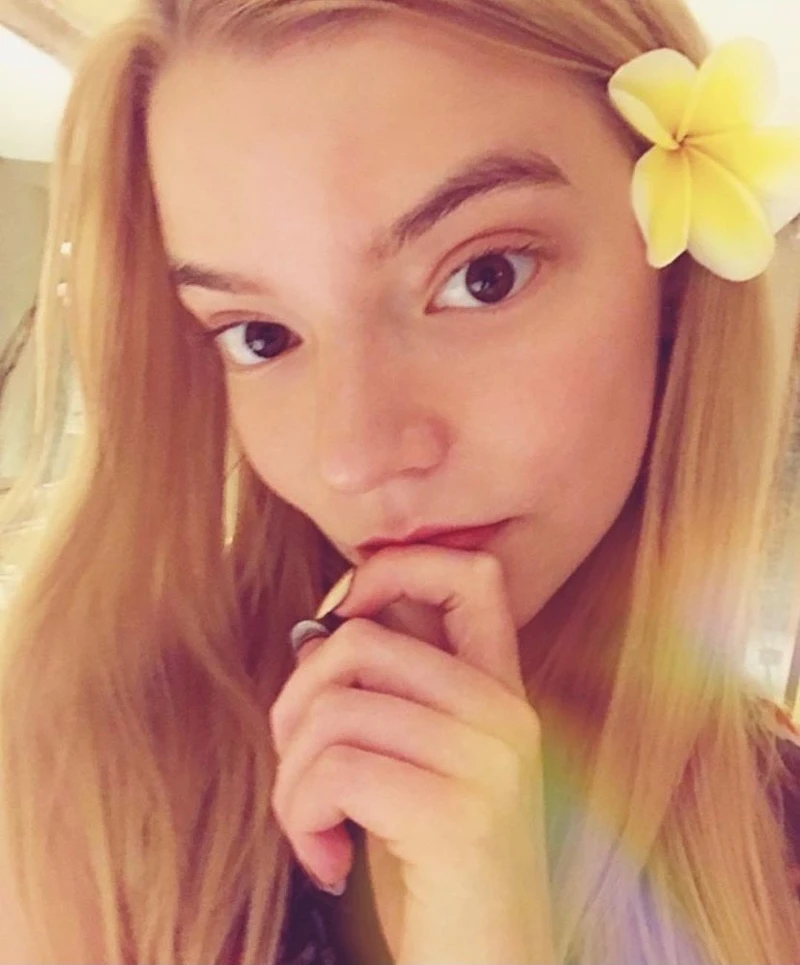 安雅泰勒喬伊Anya Taylor-Joy 安雅泰勒喬伊Anya Taylor-Joy