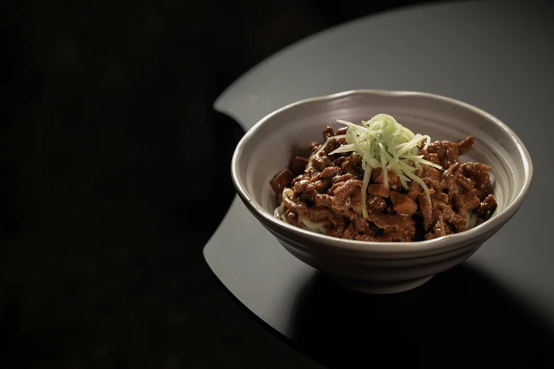 手工祖傳炸醬麵。 手工祖傳炸醬麵。