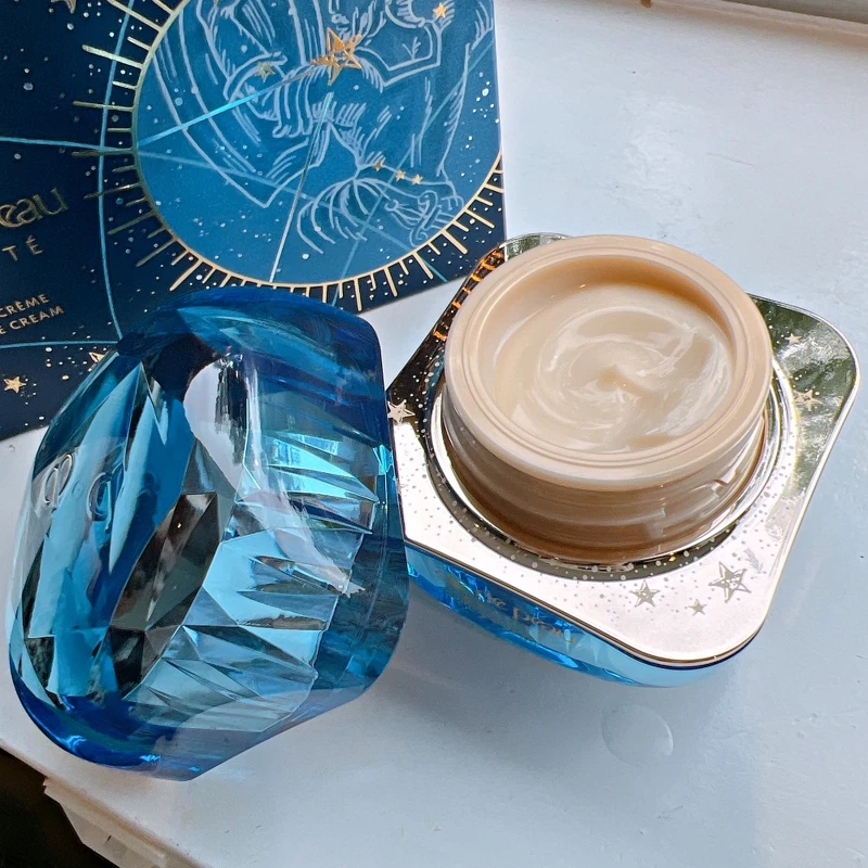 肌膚之鑰幻耀星空精質乳霜精質乳霜30g,NT18,500 肌膚之鑰幻耀星空精質乳霜精質乳霜30g,NT18,500