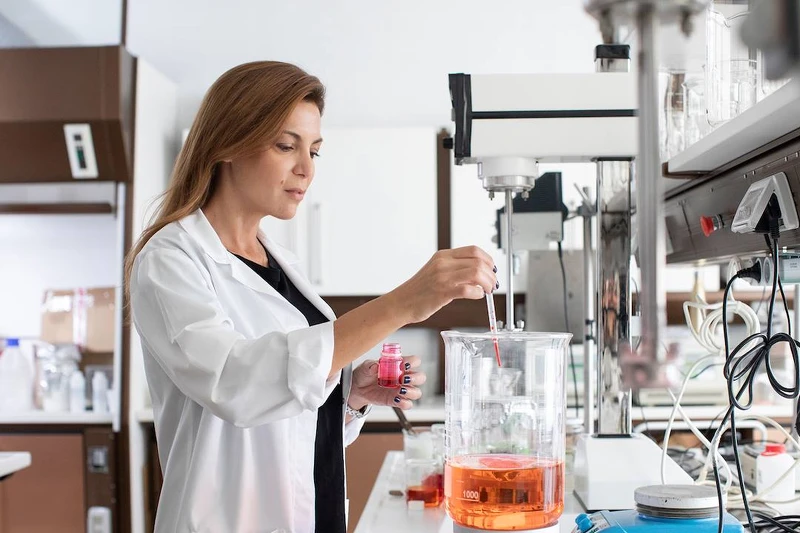 (創辦人lena korres)