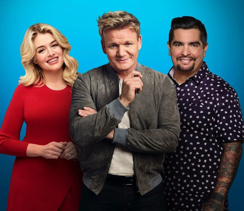 評審戈登・拉姆齊（Gordon Ramsay）、亞倫・桑契斯（Aarón Sanchez）、達芙妮・奧茲（Daphne Oz）。