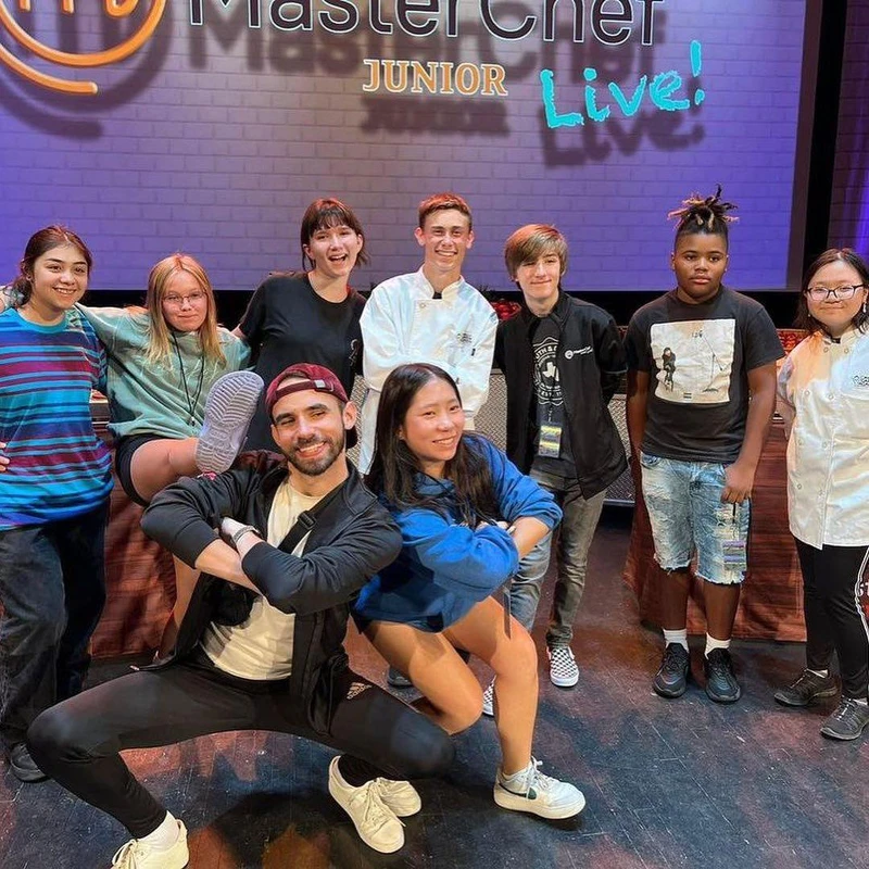 目前她正參與小小廚神現場版的巡迴。