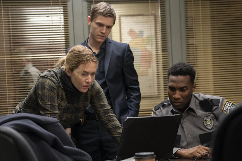 伊凡彼得斯以《東城奇案》獲得艾美獎肯定