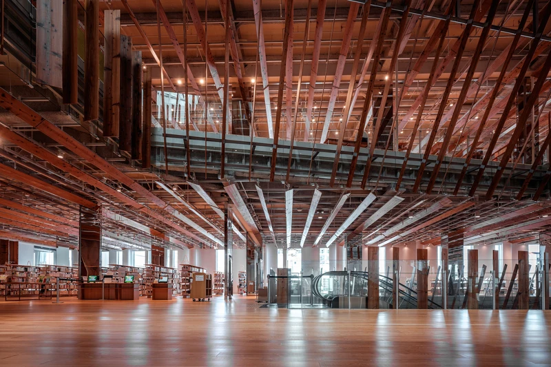 富山市玻璃美術館(李海楓 攝) 富山市玻璃美術館(李海楓 攝)