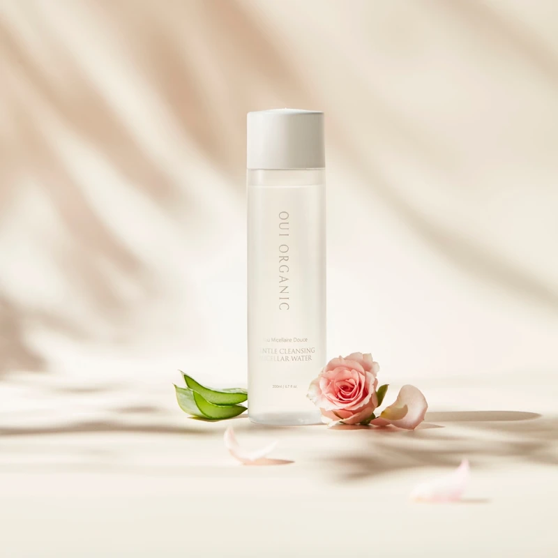 OUI ORGANIC玫瑰保濕修護卸妝水。