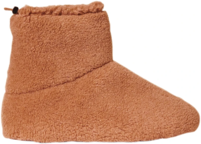 推薦單品：.Loro Piana_絨毛中筒家居靴_NTD35,900