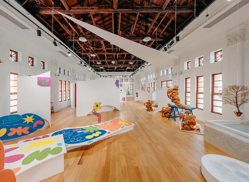 「美力年代」以設計與藝術回應女性角色，在百年歷史建物中，重述新世代美力設計