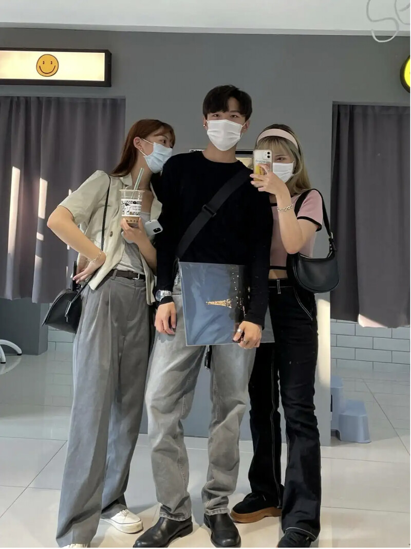 通常也都有全身鏡可以打理自己還有跟朋友拍全身照(圖/@ruofan21)