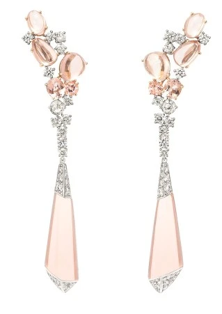 白K金鑲嵌摩根石與鑽石耳環，Boucheron。