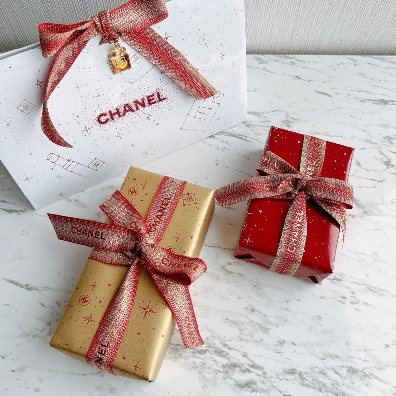 CHANEL香奈兒2022聖誕限量包裝。