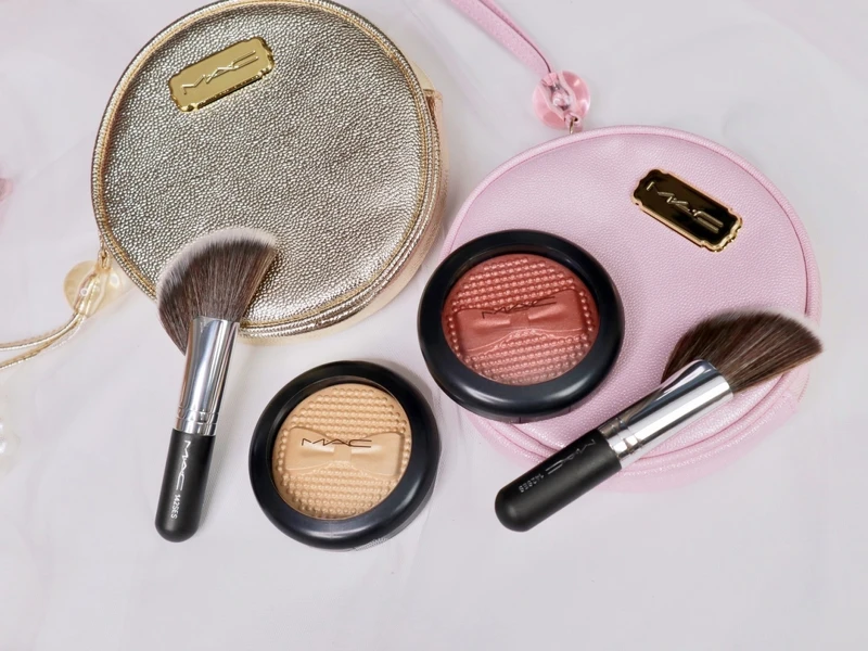 M.A.C波緞泡泡節日限定系列超激光炫彩餅刷具組(共兩款)，NT2,000