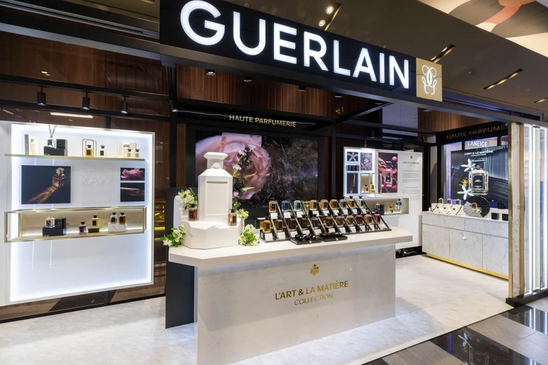 嬌蘭藝術沙龍香氛藝廊台北新光三越信義A11正式開幕。