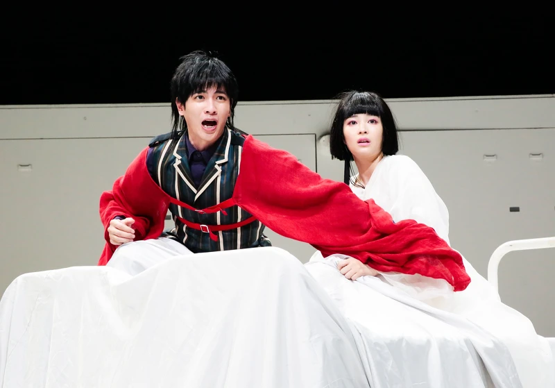 野田秀樹《Q：歌舞伎之夜》志尊淳、廣瀨鈴（ Photo by Kishin Shinoyama）