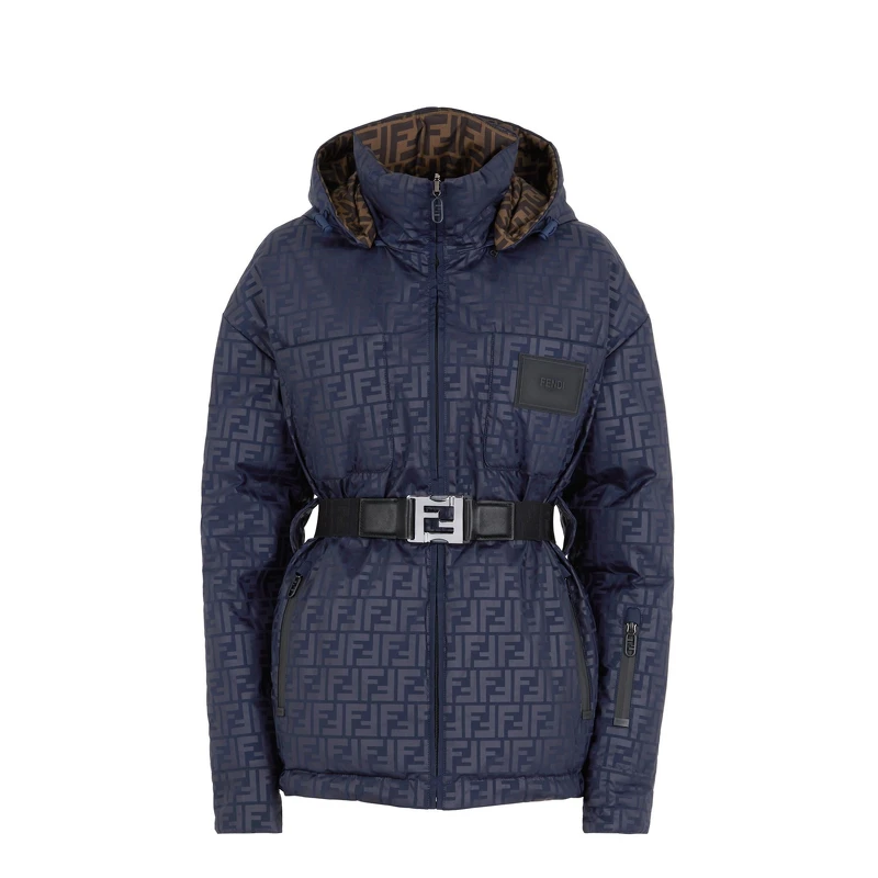 Fendi滑雪系列FF Logo羽絨衣,NT 95,000 Fendi滑雪系列FF Logo羽絨衣,NT 95,000