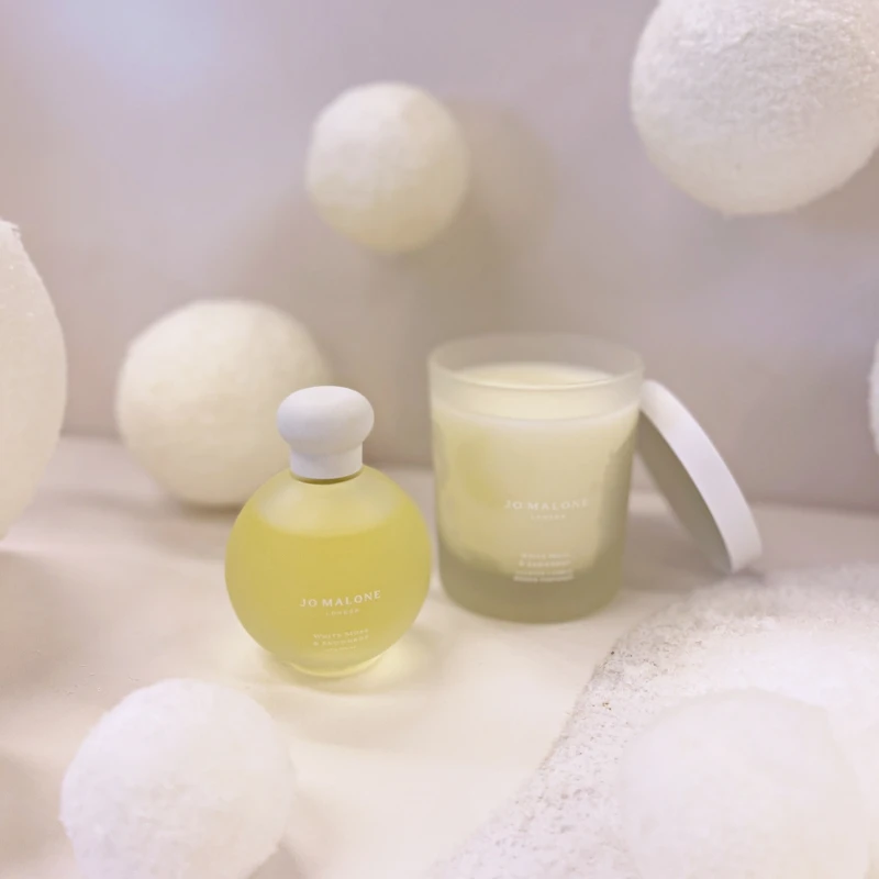 Jo Malone London 2022聖誕白苔與雪花蓮香氛工藝蠟燭200g，NT2,800