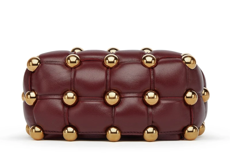 Box深酒紅金屬裝飾編織收納盒,NT 131,300 Box深酒紅金屬裝飾編織收納盒,NT 131,300