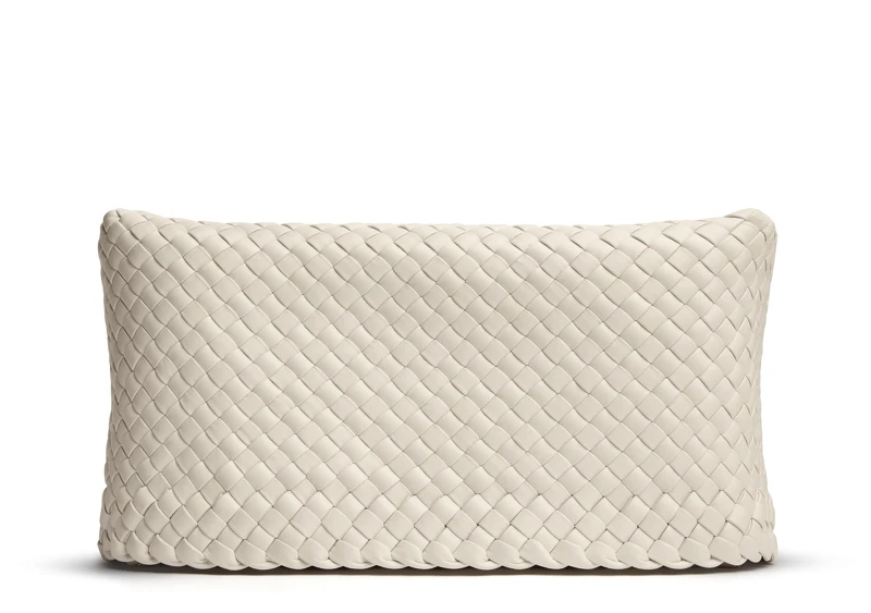 Box白色皮革編織收納盒,NT 363,100 Box白色皮革編織收納盒,NT 363,100