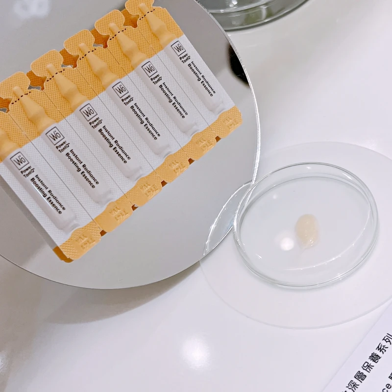 Wǒ Power TonIQ™強效深層保養系列Instant Radiance Boosting Essence瞬效亮澤精華1ml 14入(2週份)，NT980、28入(4週份)，NT1,920、56入(8週份)，NT3,800