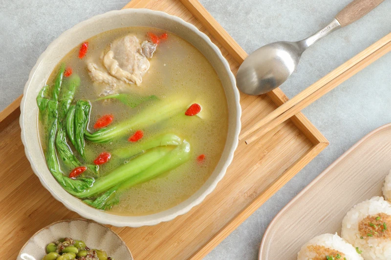 勺日慢熬麻油雞