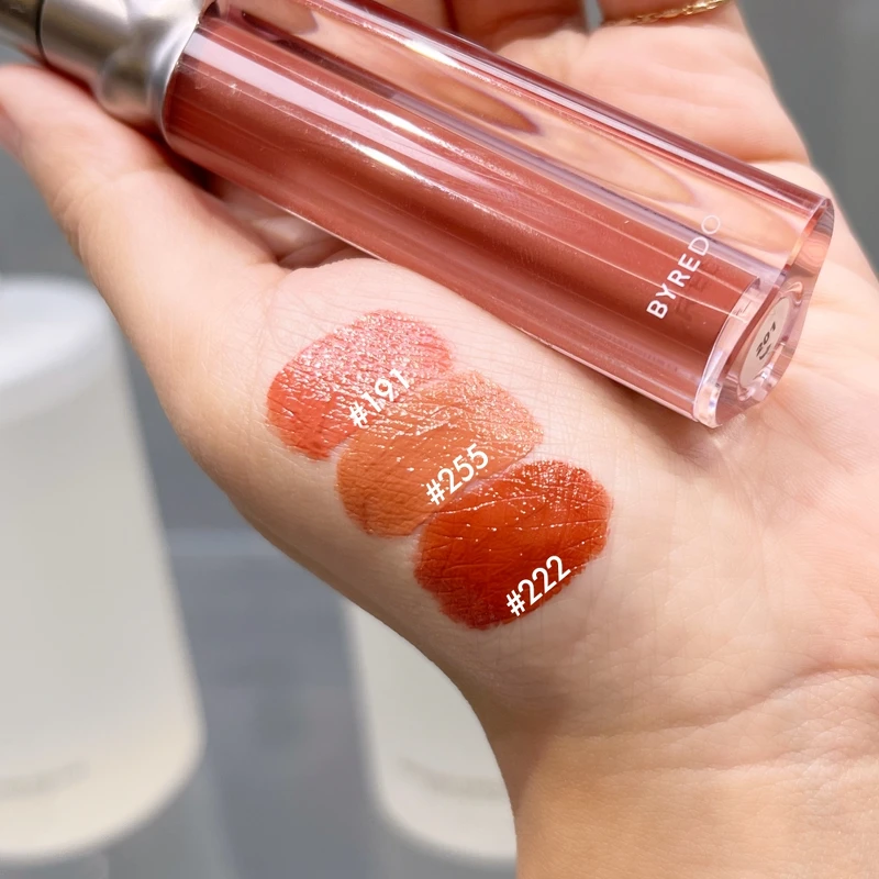 Byredo唇露熱賣色。 Byredo唇露熱賣色。