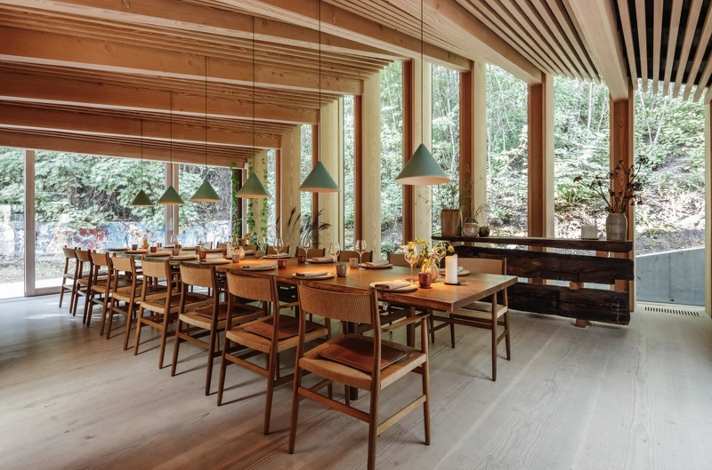 Brdr Kruger 的ARV餐椅。 Brdr Kruger 的ARV餐椅。