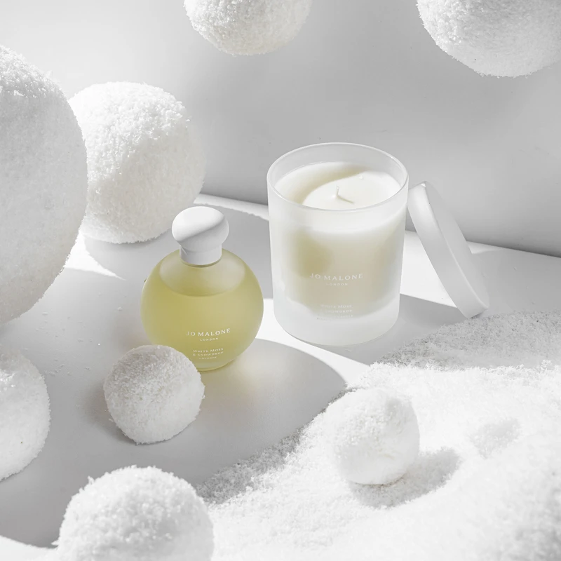 歡樂雪花聖誕 白苔與雪花蓮香水 100ML NT$5,600 歡樂雪花聖誕 白苔與雪花蓮香氛工藝蠟燭 200G NT$2,800