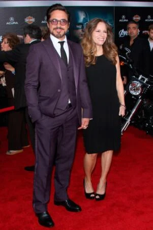 鋼鐵人小勞勃道尼(Robert Downey Jr.) 鋼鐵人小勞勃道尼(Robert Downey Jr.)