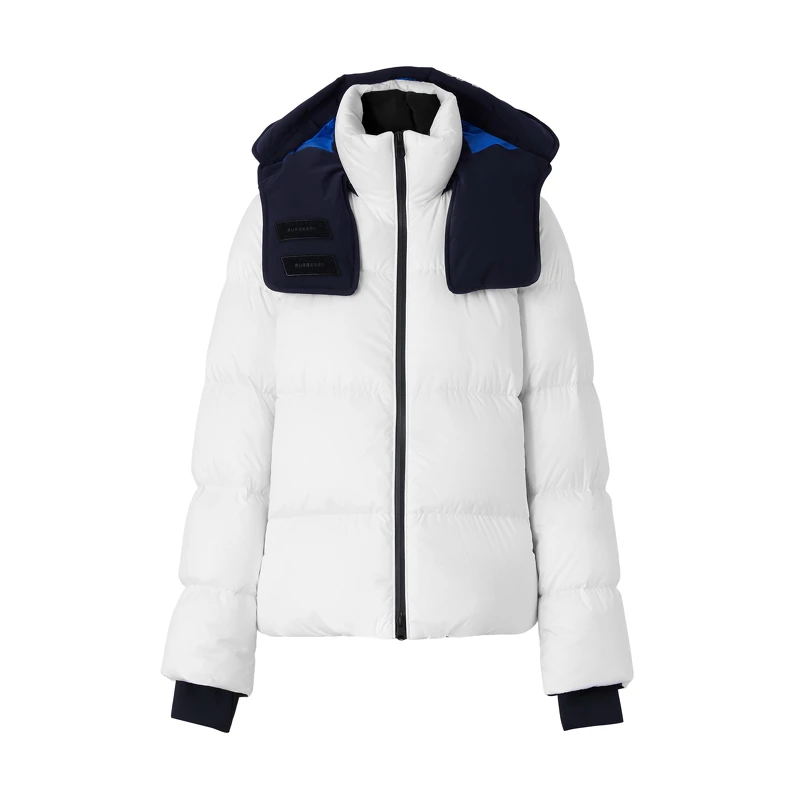 Burberry 可拆式連帽尼龍羽絨外套，NT69,000。