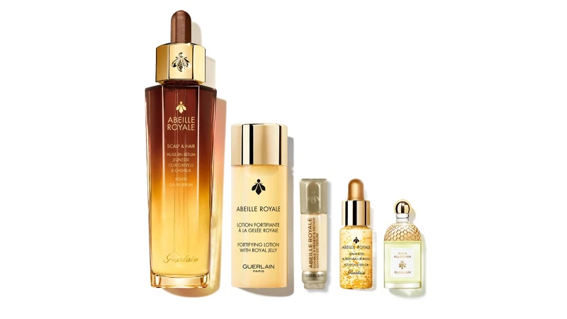 皇家蜂王乳頭皮修護精華組 優惠價NT$4,770 價值NT$8,073，皇家蜂王乳頭皮修護精華50ml (正品)、皇家蜂王乳蜜露40ml、蜂王乳雙導精華5ml、蜂王乳平衡油3G 5ml、花草水語 琢白岩蘭橙花淡香水 7.5ml。