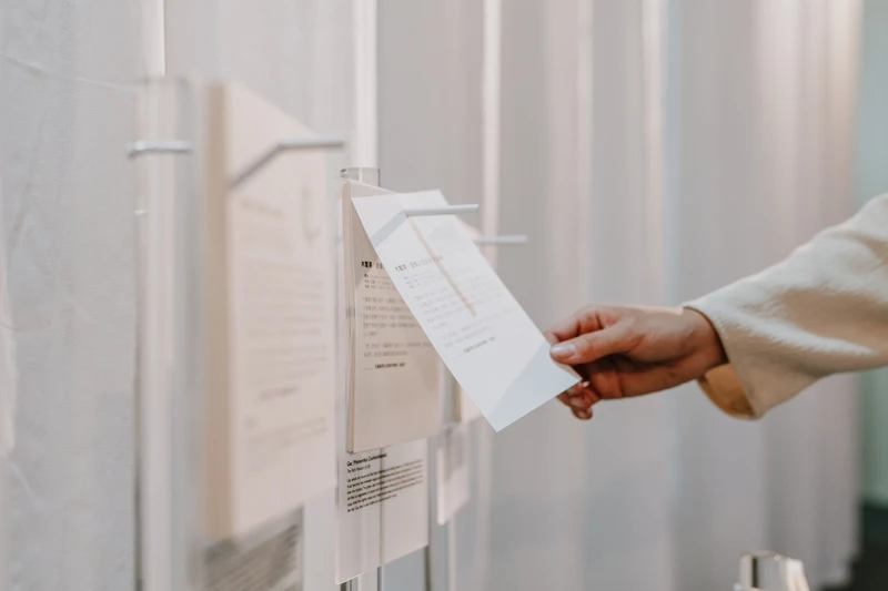 展場提供收納信封「採集」4大展區植物。