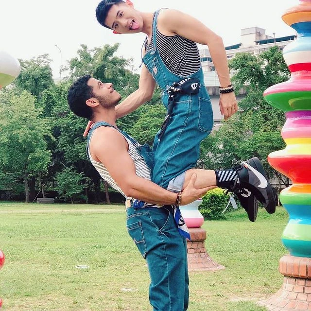 Lucas與男友相處甜蜜 Lucas與男友相處甜蜜