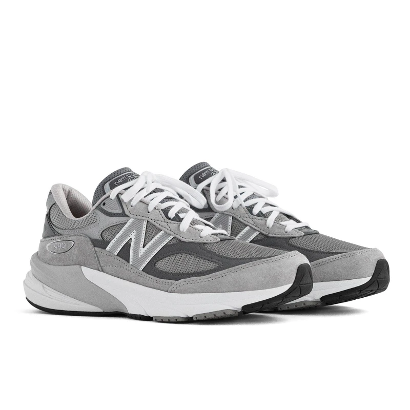 New Balance 灰色 990v6,NT8,680。 New Balance 灰色 990v6,NT8,680。