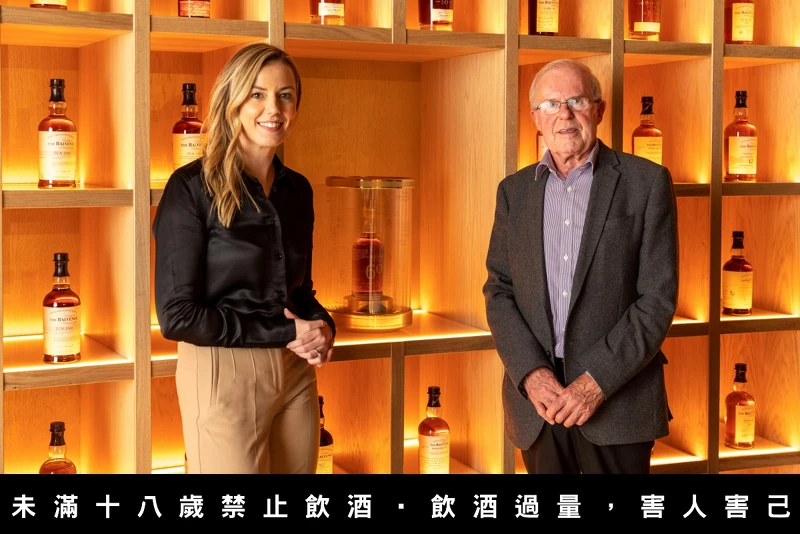 凱西麥肯尼(Kelsey McKechnie)與大衛。 凱西麥肯尼(Kelsey McKechnie)與大衛。