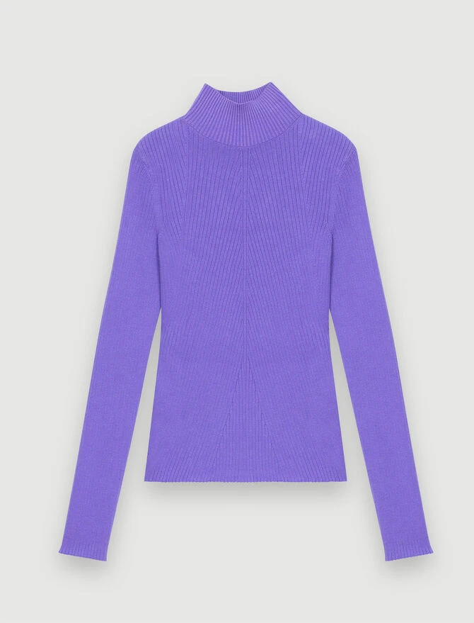 Maje 高領針織上衣，NT7,990。