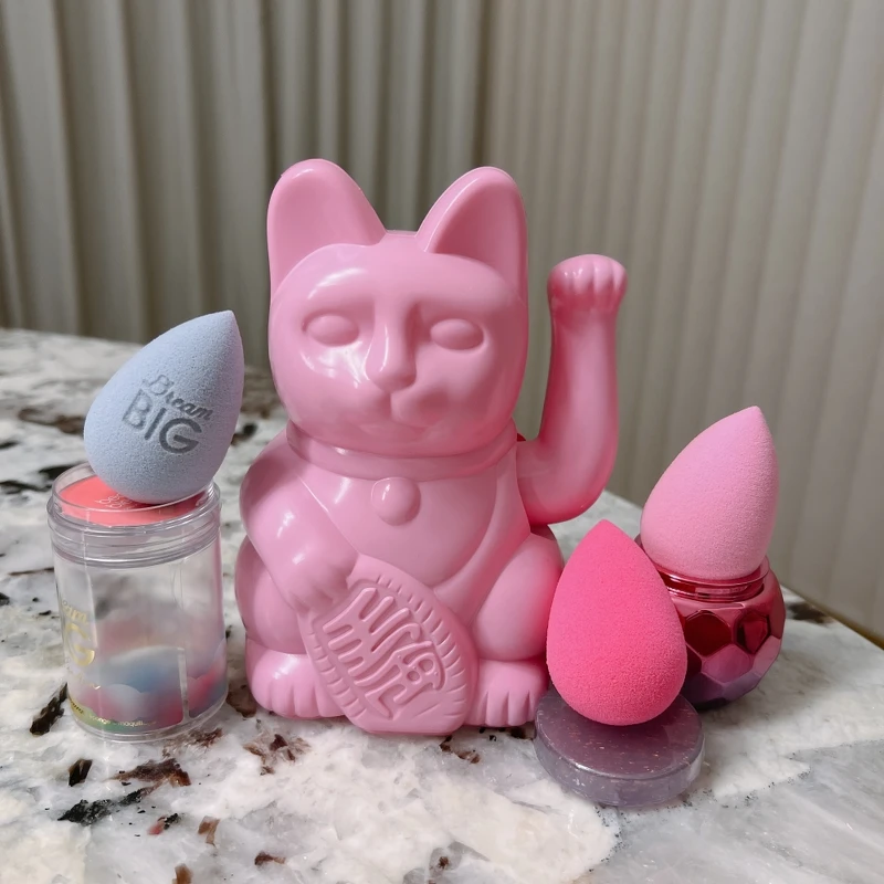 beautyblender x Donkey Lucky Cat 招財貓派對夜限定組，NT2,688