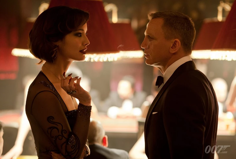 《007:空降危機》龐德女郎貝荷妮絲 Berenice Marlohe 《007:空降危機》龐德女郎貝荷妮絲 Berenice Marlohe