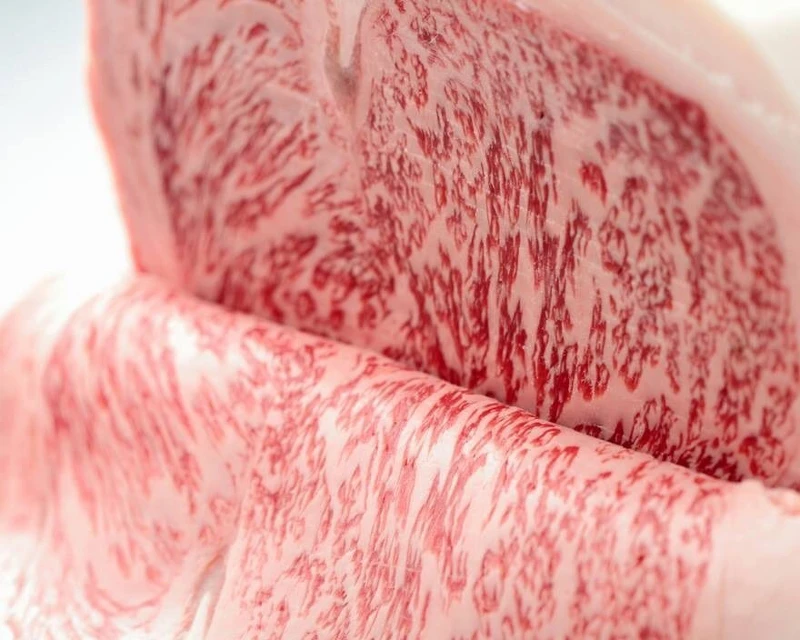 「尾崎牛」霜降油花與肉質比例完美。 「尾崎牛」霜降油花與肉質比例完美。