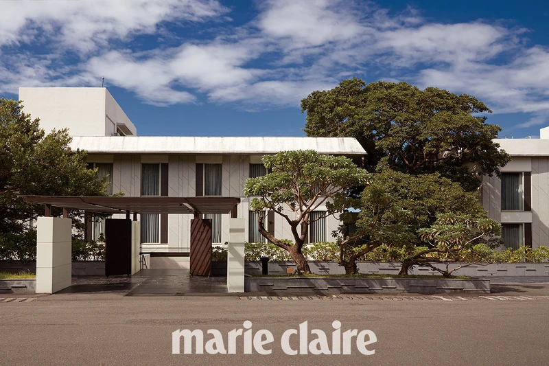 華泰瑞苑主建築有線條簡潔亮白的外觀,沈穩而大器的設計備受好評,曾在2014年拿下全台灣唯一的德國紅點設計獎。 華泰瑞苑主建築有線條簡潔亮白的外觀,沈穩而大器的設計備受好評,曾在2014年拿下全台灣唯一的德國紅點設計獎。