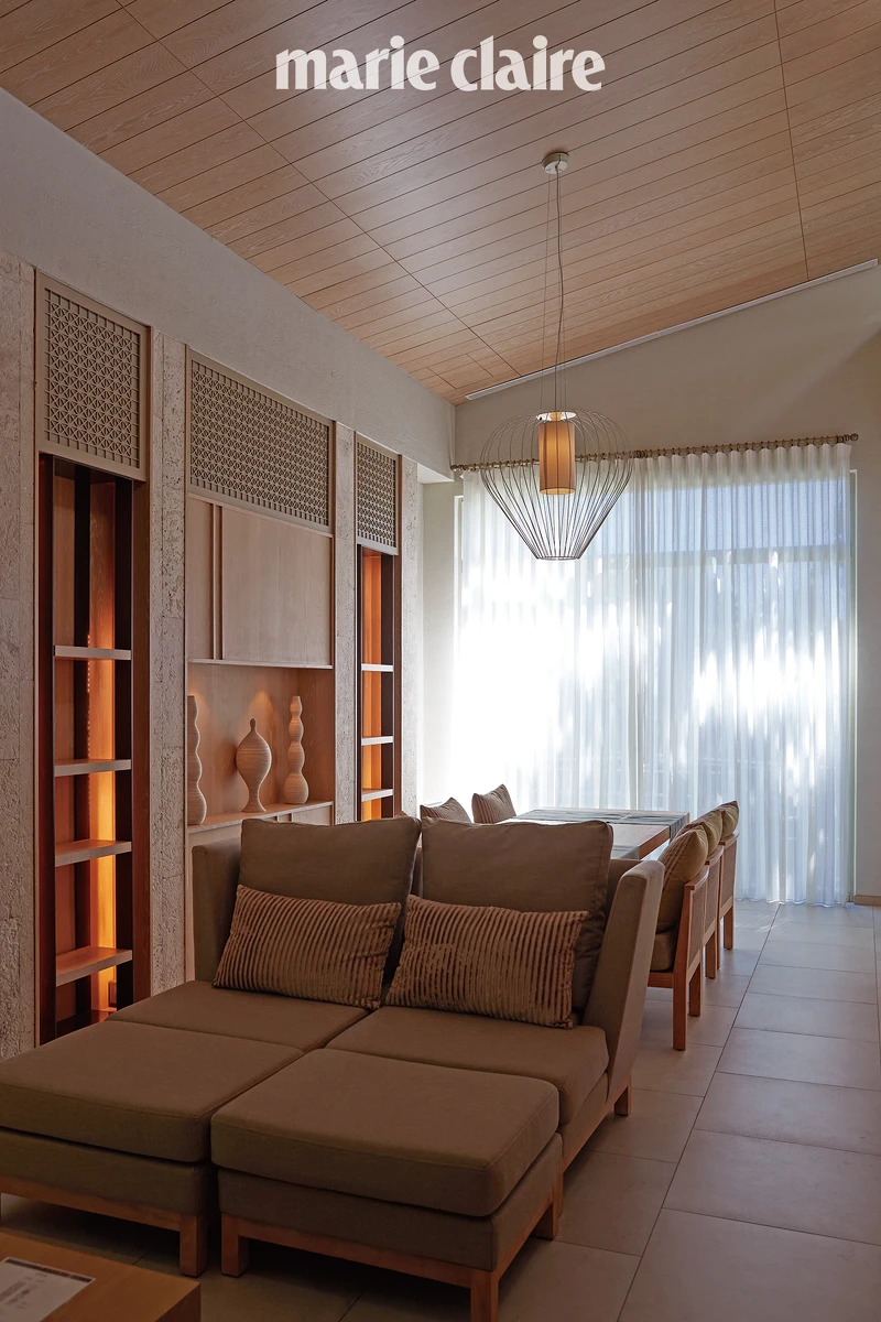 為森林套房中的「山嵐套房」,獨立於本館之外,有專屬入口與私人戶外庭院,並巧妙的以樹林植栽讓空間保有隱密性,可充分沐浴於森林之中,相當愜意。 為森林套房中的「山嵐套房」,獨立於本館之外,有專屬入口與私人戶外庭院,並巧妙的以樹林植栽讓空間保有隱密性,可充分沐浴於森林之中,相當愜意。