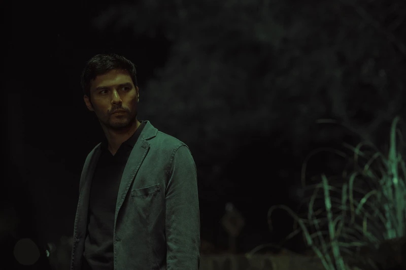 《台灣犯罪故事》單元一〈出軌〉演員：鳳小岳