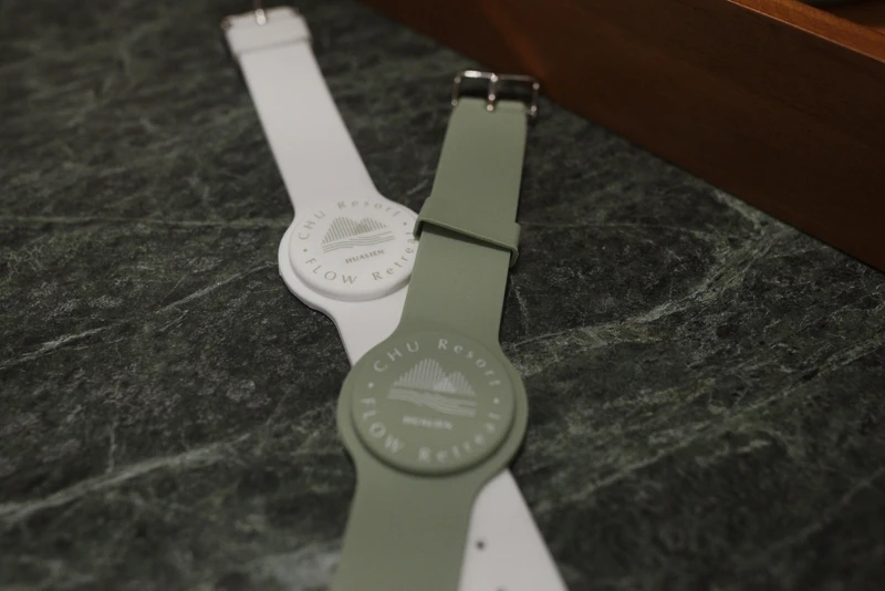 房卡設計為防水手環。