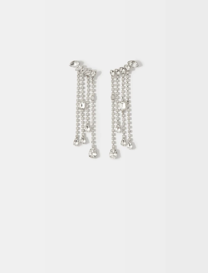 Maje 鑲鑽垂墜式耳環，NT5,290。