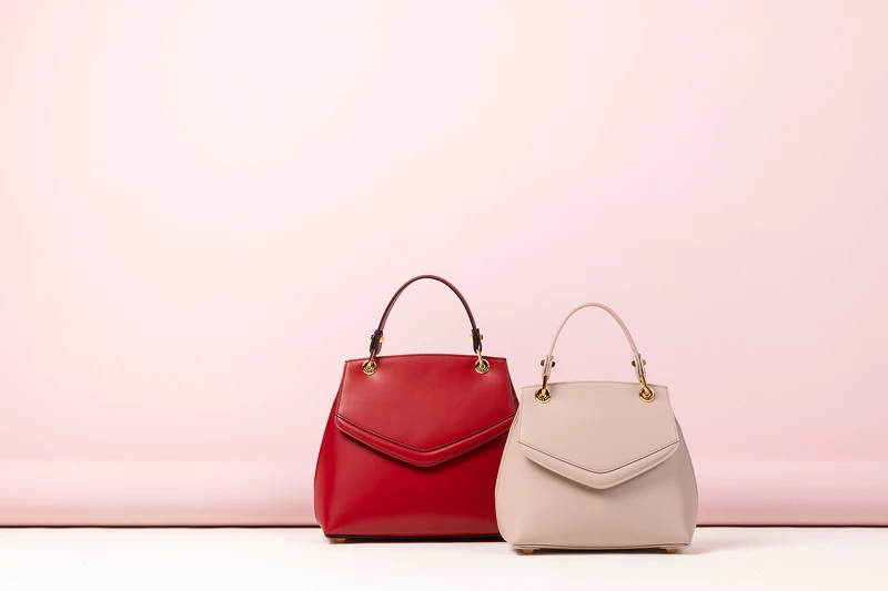 Love Letter系列包款,建議售價請參考GRACE HAN官網。 Love Letter系列包款,建議售價請參考GRACE HAN官網。