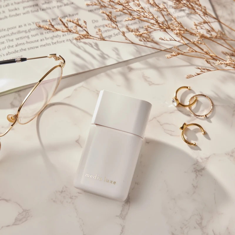 全新媚點media luxe持效美顏妝前乳