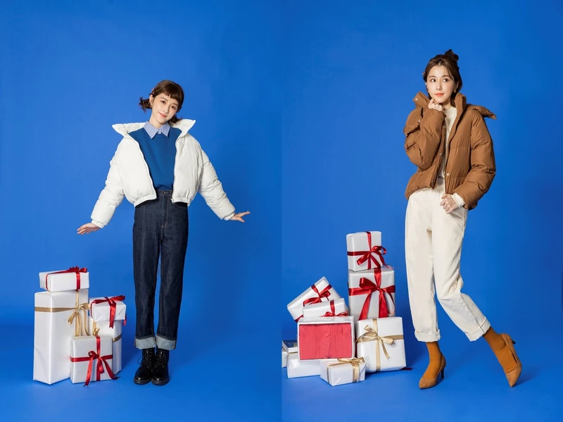 ▲迎接聖誕節、跨年,「GU品牌好友」邵雨薇推薦「HEAT PADDED夾層外套」,感謝祭期間限定優惠價$1,290元(原價$1,490元),極佳的保暖效果且能抵擋寒風,為冬季保暖穿搭做好萬全準備。 ▲迎接聖誕節、跨年,「GU品牌好友」邵雨薇推薦「HEAT PADDED夾層外套」,感謝祭期間限定優惠價$1,290元(原價$1,490元),極佳的保暖效果且能抵擋寒風,為冬季保暖穿搭做好萬全準備。