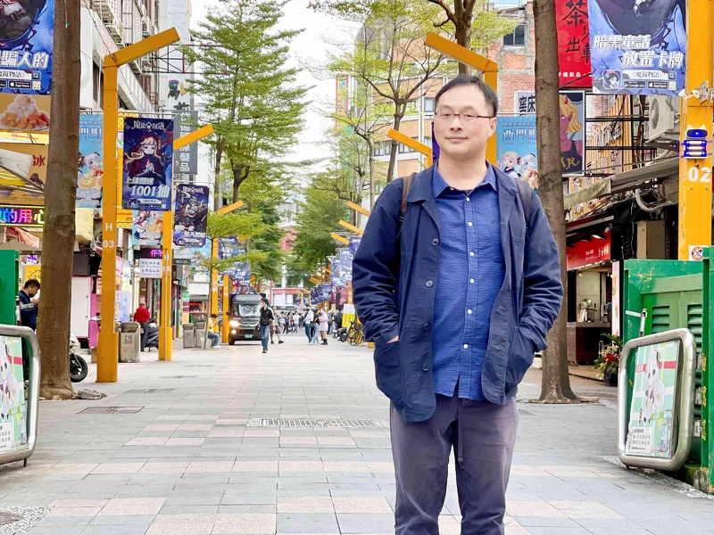 《還有愛的日子》導演深田晃司來台宣傳,忙中偷閒驅車西門町 《還有愛的日子》導演深田晃司來台宣傳,忙中偷閒驅車西門町