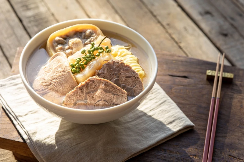 清燉牛肉麵。 清燉牛肉麵。