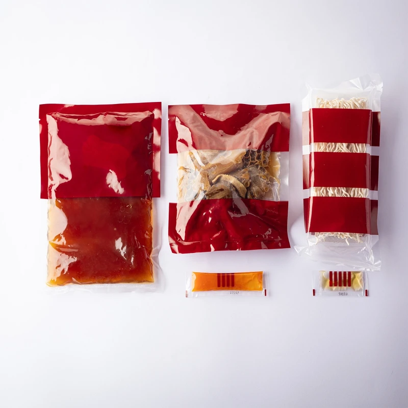 湯包、材料包裝以簡單的線條代表了步驟。 湯包、材料包裝以簡單的線條代表了步驟。