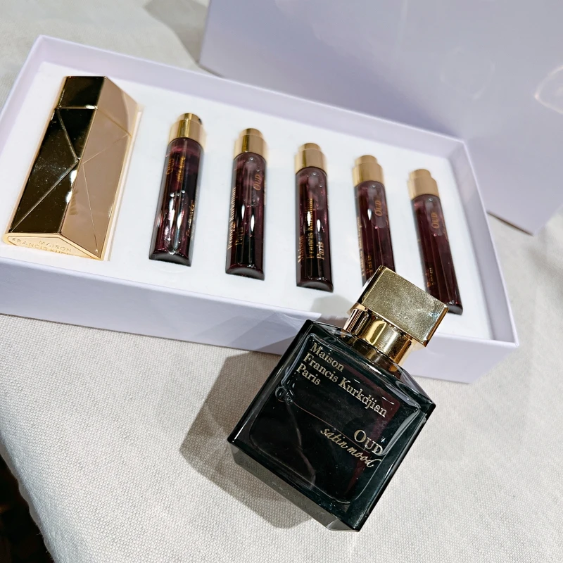 Maison Francis Kurkdjian(MFK) OUD Satin Mood絲緞情懷淡香精華麗之巔旅行組11ml*5,NT7,980 Maison Francis Kurkdjian(MFK) OUD Satin Mood絲緞情懷淡香精華麗之巔旅行組11ml*5,NT7,980
